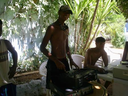 moi  and  dj zouhir